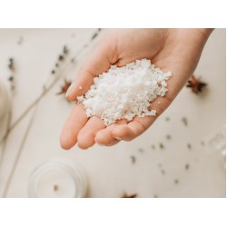 Wosk sojowy a parafina - jakie są różnice przy robieniu świec? Wosk sojowy a parafina - jakie są różnice przy robieniu świec?